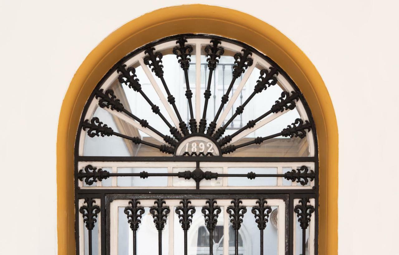 Home In Seville V33-B المظهر الخارجي الصورة